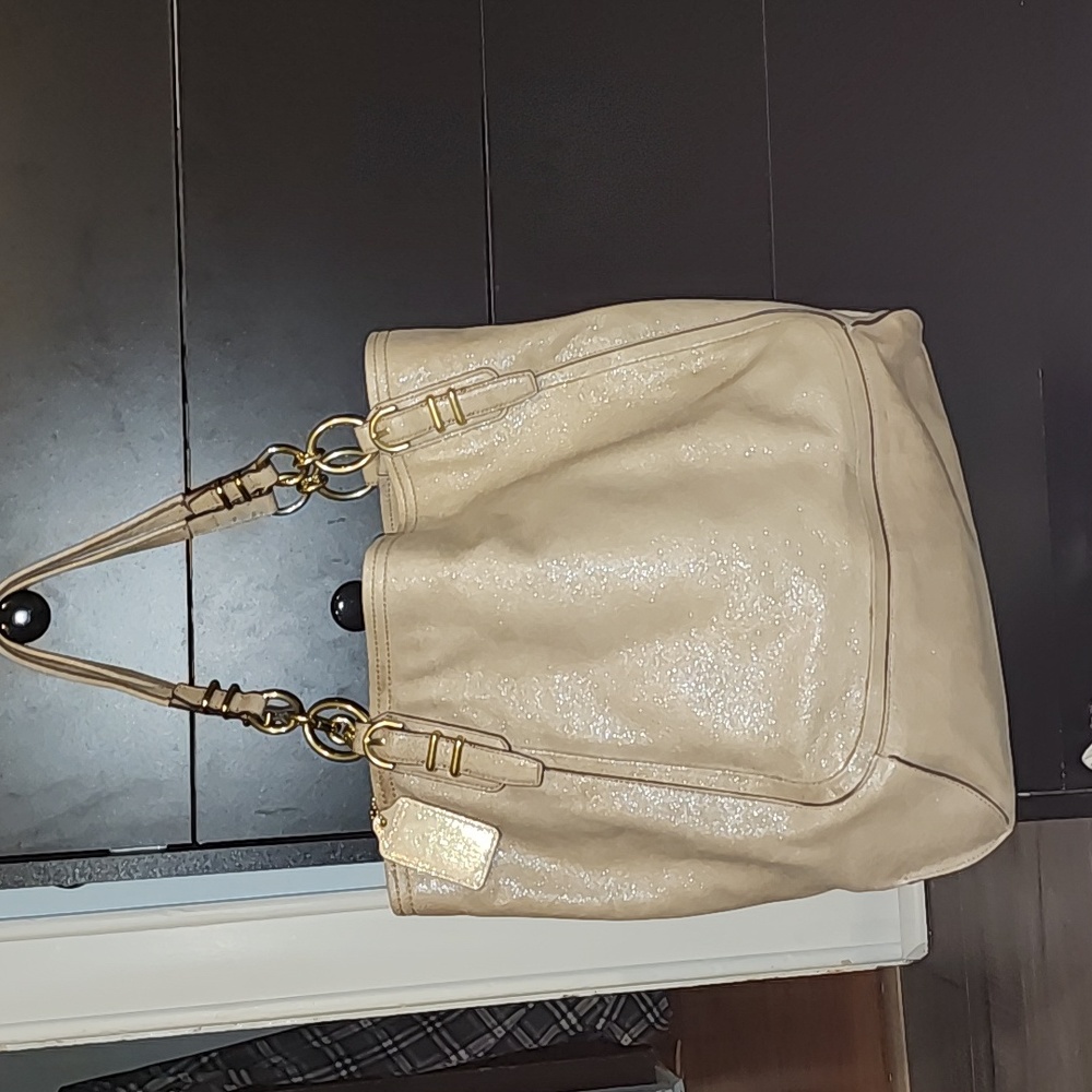 Large Coach leather tote - Picture 2 of 10